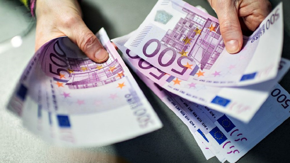 Diaspora dergoi mbi 84 milione euro ne Kosove gjate shkurtit